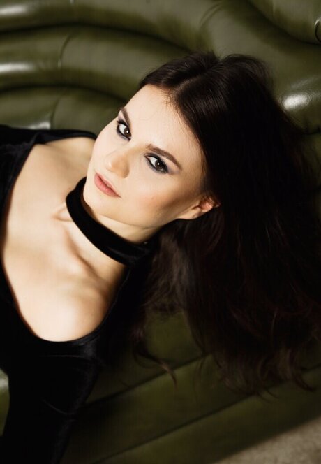 Tonya Rozatti pornstar beautiful archive