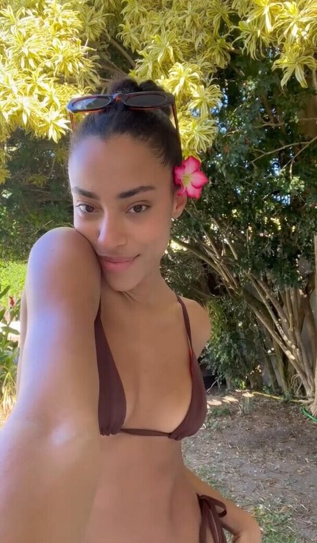 Yara Charry hd model galleries