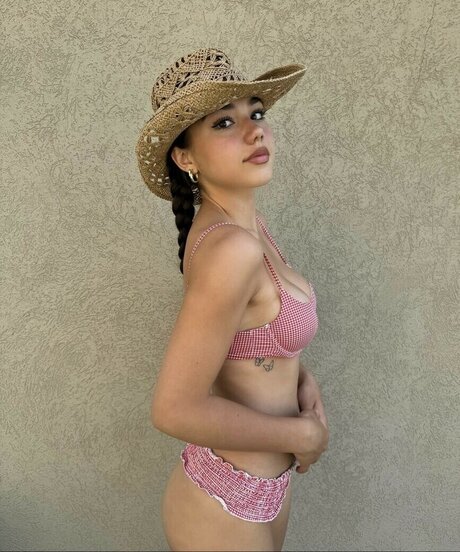 Megmuise best actress photo