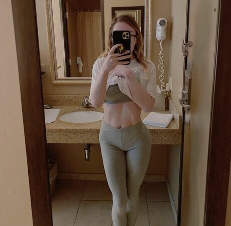 Alaina Taylor sexy model gallery