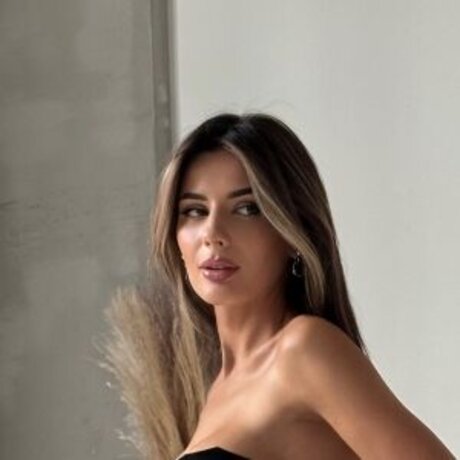 Alisa Halisa star exclusive picture