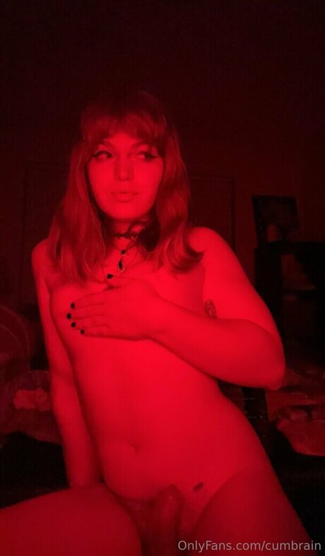 Cumbrain art model pics