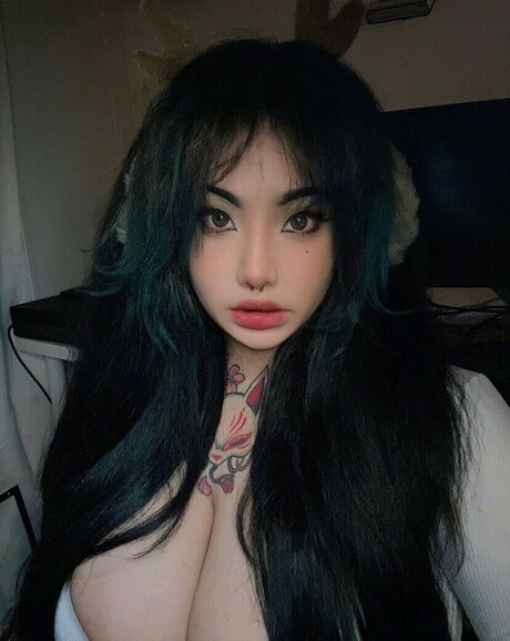 Sobaroll pretty pornstar photo