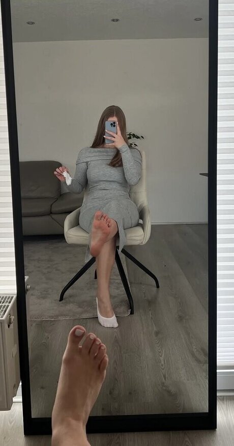 asian feet onlyfans hot images