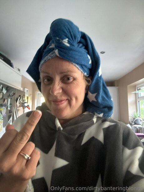 DirtyBanteringBlonde model perfect photos