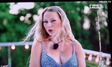 Wollnys hot star images