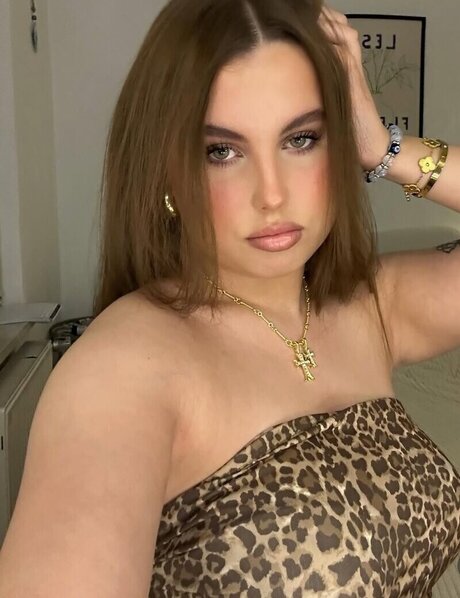 Olwiaptl high quality pornstar images