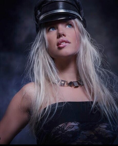 super skinny onlyfans hot naked galleries