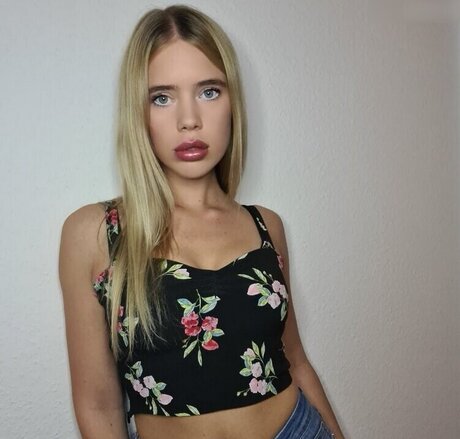 hollaura star sex pictures