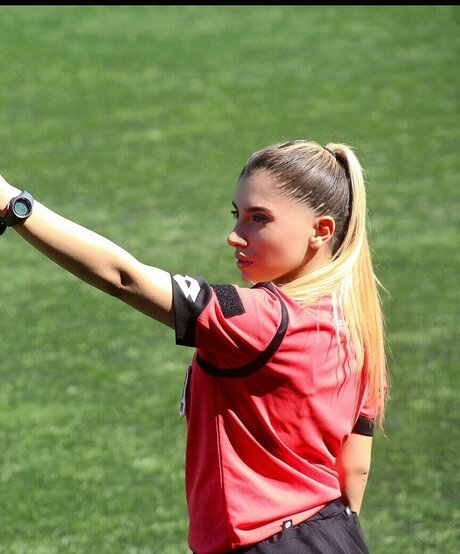 Elif Karaarslan pornstar xxx pic