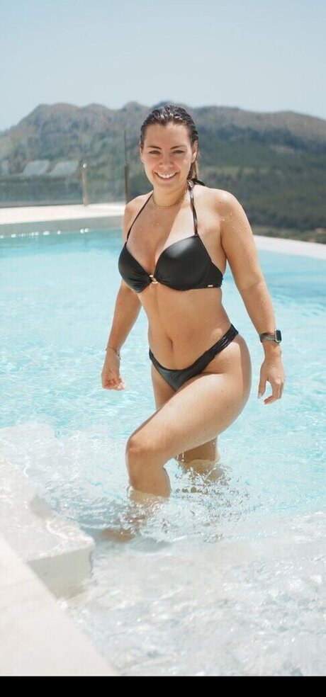 18 year old onlyfans beautiful nude picture