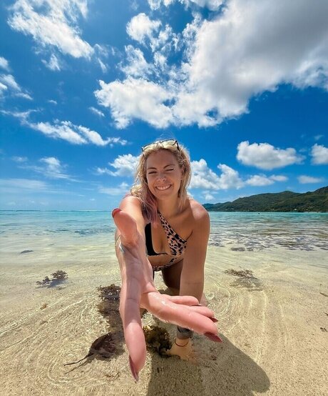 Chany Dakota pornstar erotic pics