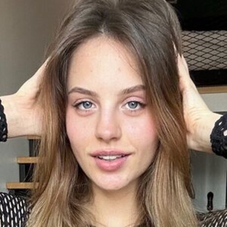 Evelina Kiss beautiful actress galleries