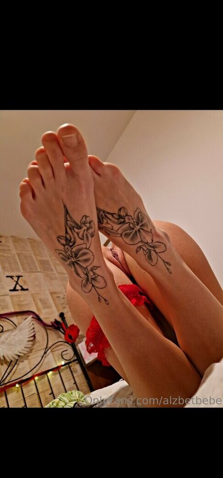 aalzbbet model xxx picture