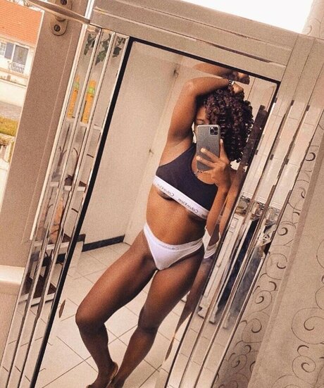 fsemelagne pornstar free photo