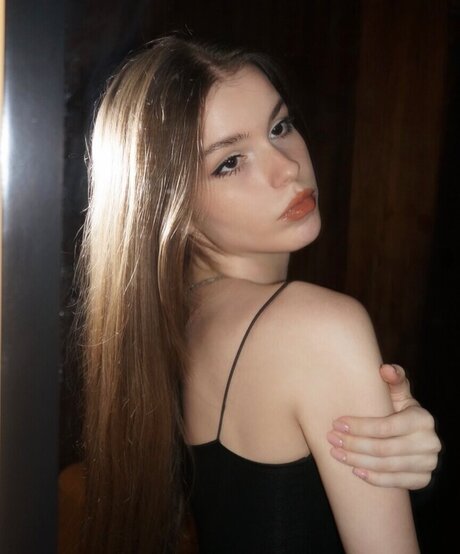 sosihue nude actress picture