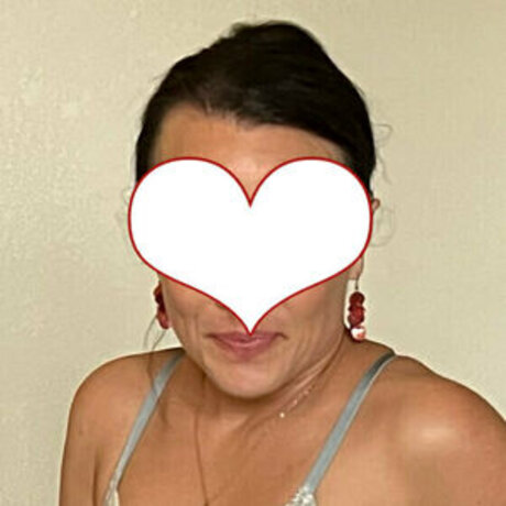 goodmombadhabit nude actress pictures