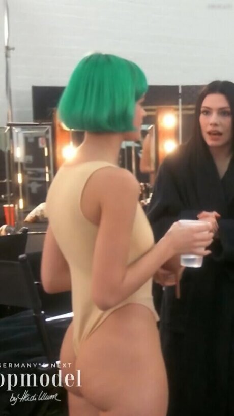 Vanessa Kunz high quality actress pic