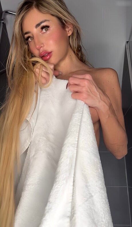 Sandylein best actress pics