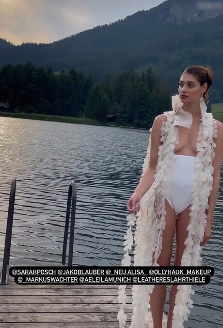 Sarah Posch model hot gallery