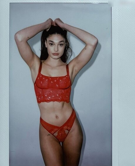 Sarah Posch free star image