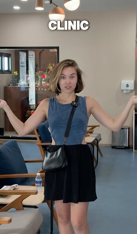 Valeriya Troianova erotic model img