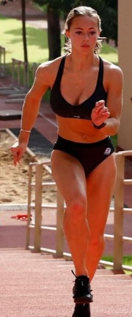 Rani Rosius hd model pics