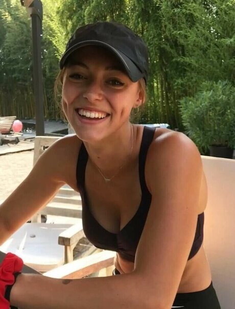 Rani Rosius pretty actress picture