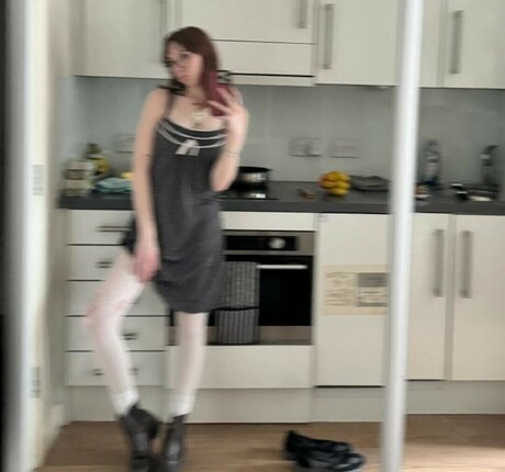 Licetown model adult pic