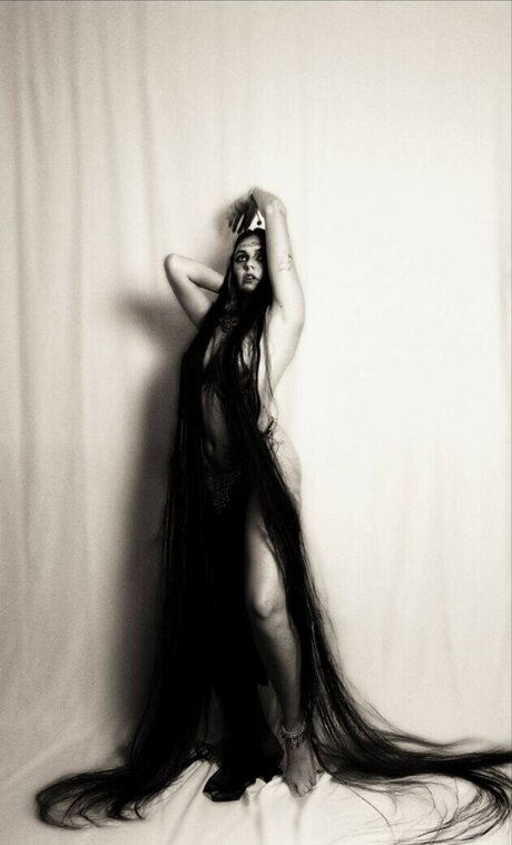 yulkachash pornographic model image