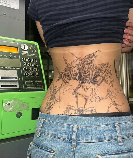 Ninonekw model art picture