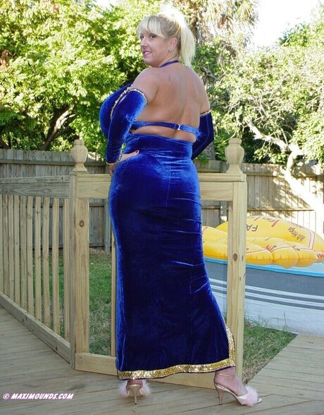 Maxi Mounds model high quality img