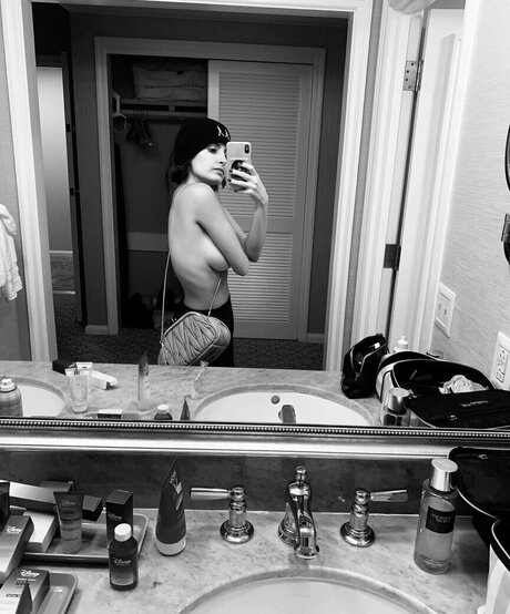 Amanda De Godoi pornstar adult image