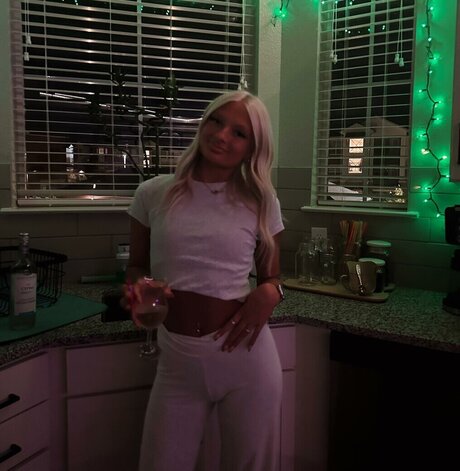 big natural tits onlyfans hot naked picture