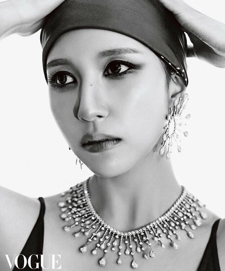 Mina Myoi star hot photo