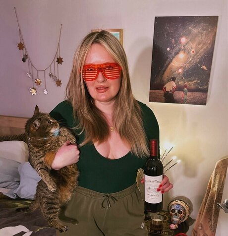 blonde secretary onlyfans free xxx pictures