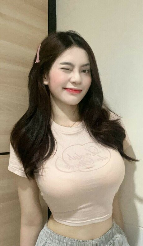 Niken Andalusi sexy pornstar pic