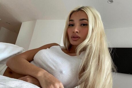 Pia Mia adult actress images