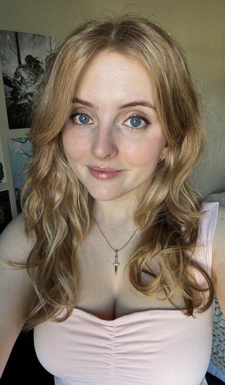 Krysttl star porn pictures