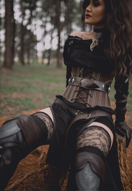 missluality naked actress photo