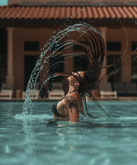 lundond sexy model picture