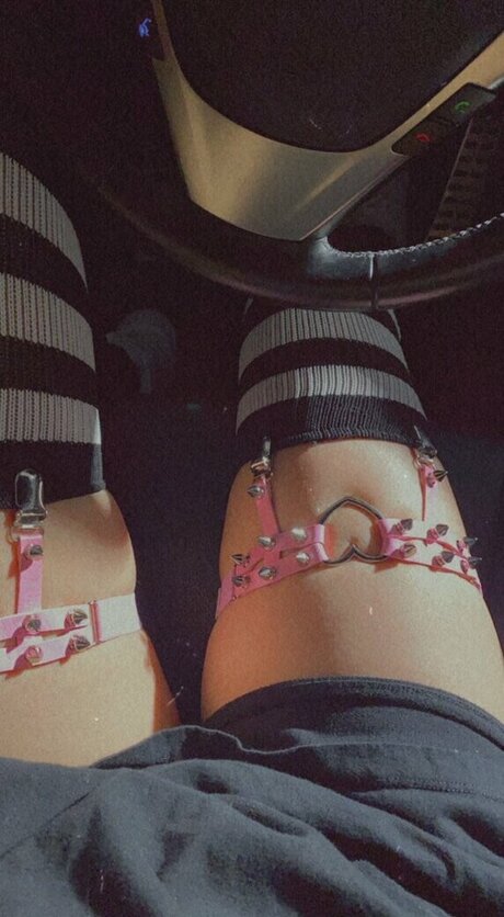 Ne0nprincess high quality pornstar img