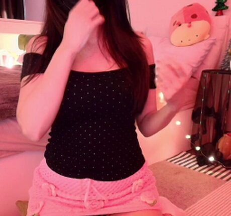 Jointotoro star nudes photos