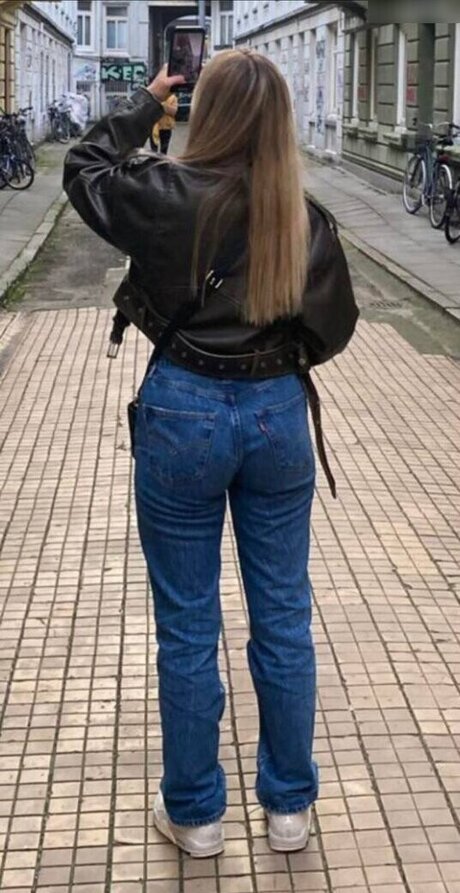 Snipsska erotic actress archive