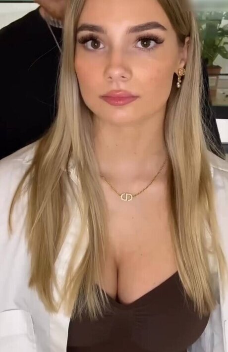 Snipsska beautiful model image