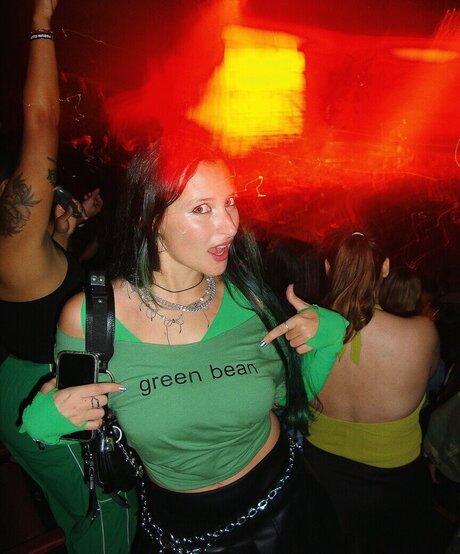 Jamie Lou Stenzel hd actress img