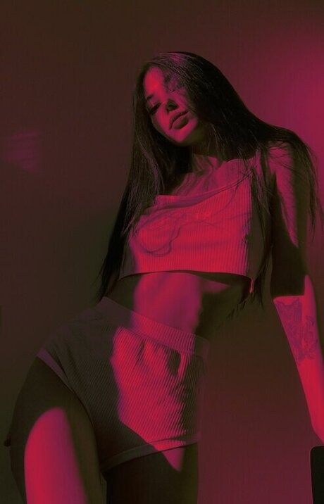 Teya feyt model adult img