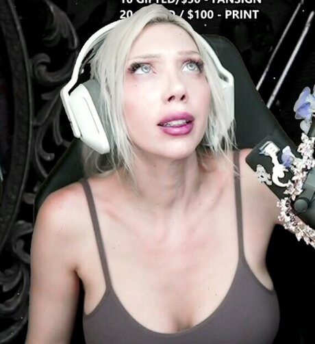 Intraventus model porn images