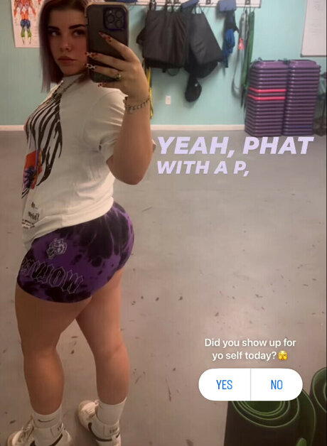 Lexis adale model free images