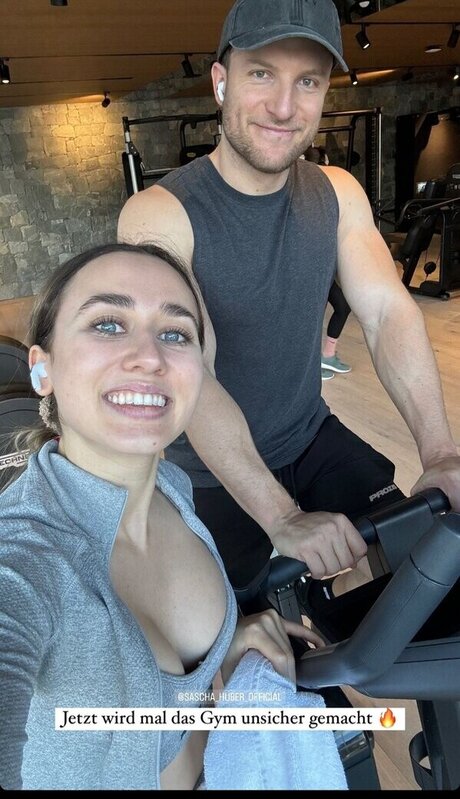 Paulina Wallner star adult image